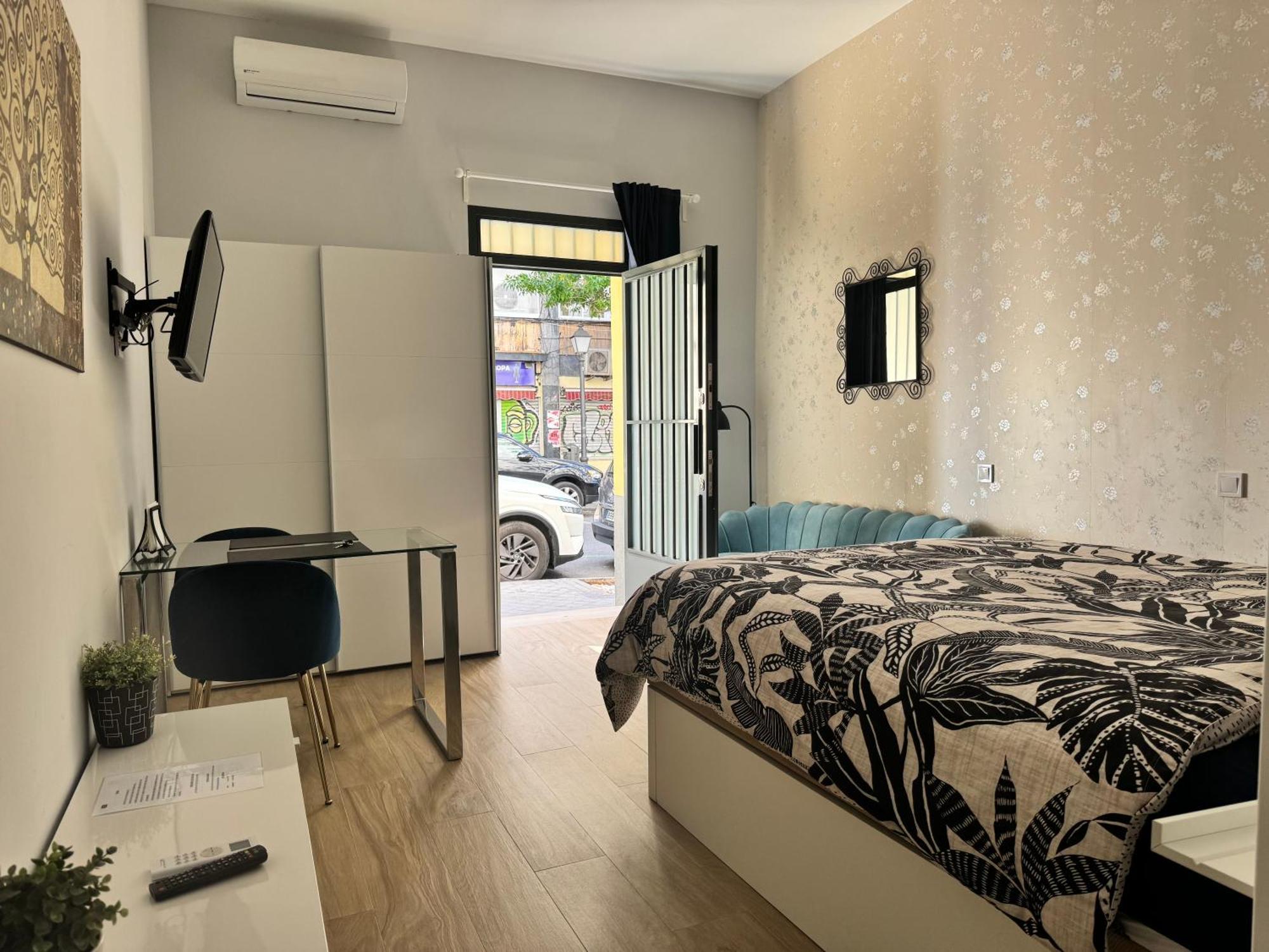 Apartamento En Embajadores Madrid Esterno foto